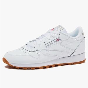 Reebok Women's Classic Leather SneakerSize 9 new in box